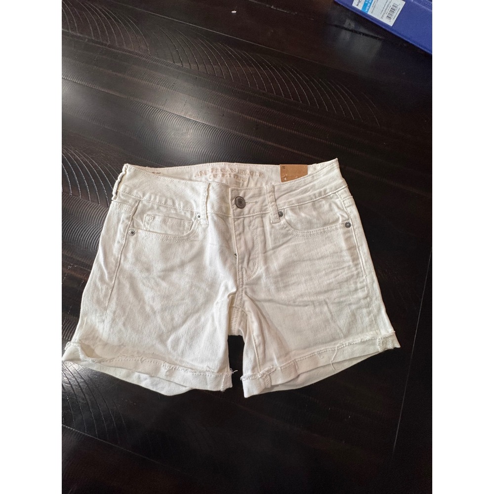 American Eagle White Denim Midi Shorts Raw Hem Low Rise Size 4